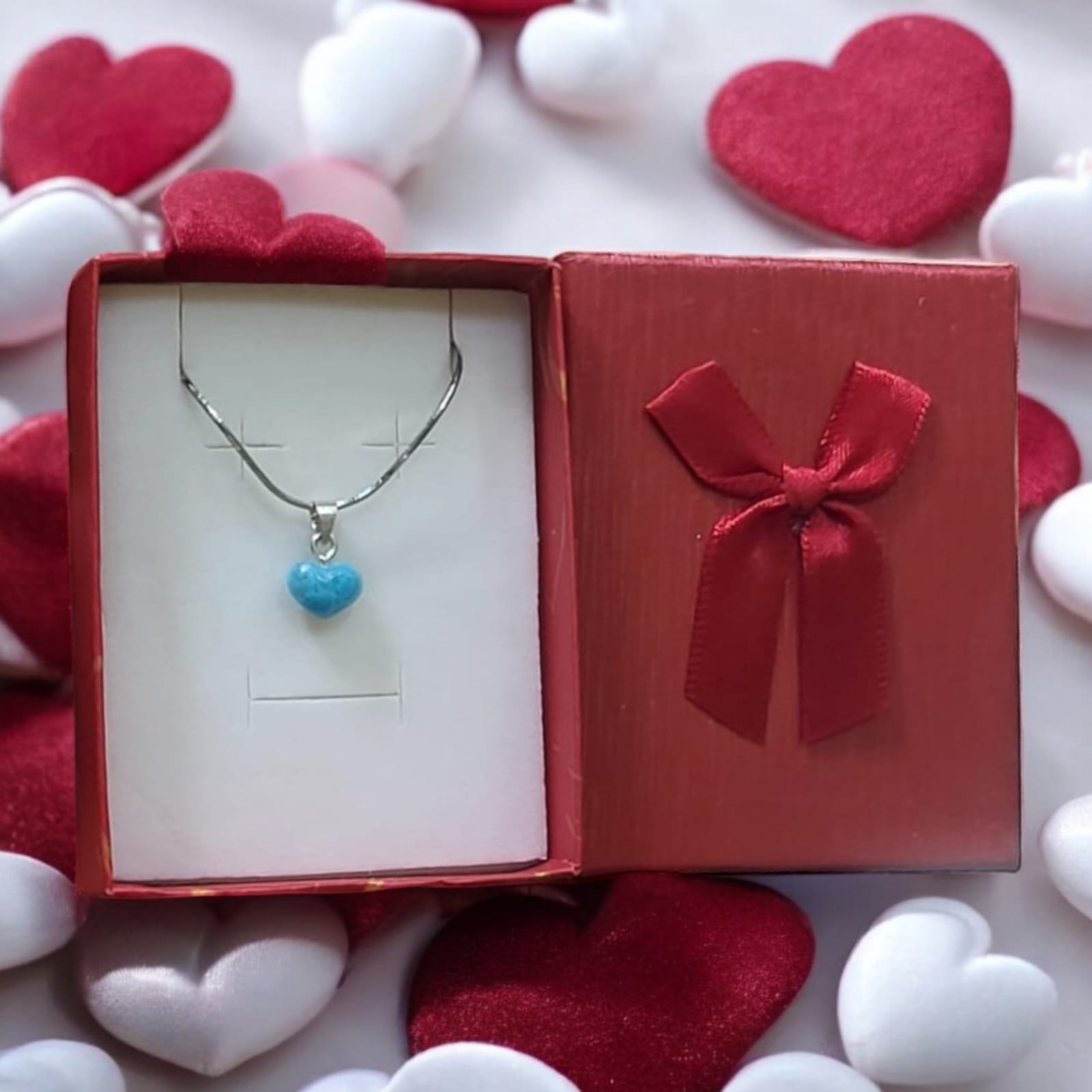 Colgante de Corazón de Larimar en Plata 925 – Tamaño Pequeño, Estilo Minimalista, Edición San Valentín.