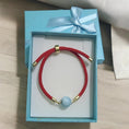 Cargar la imagen en la vista de la galería, Pulsera Roja de Larimar con Cordón Ajustable en Oro Laminado  Edición San Valentín
